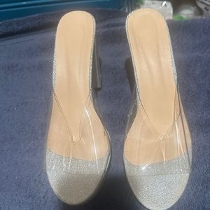 Silver thick heel